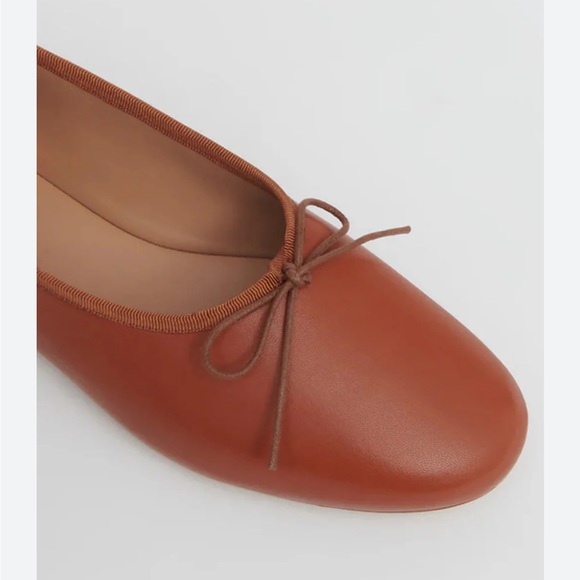 Mansur Gavriel Camel Dream Ballerina Flats Timeless Elegance - Picture 2 of 4